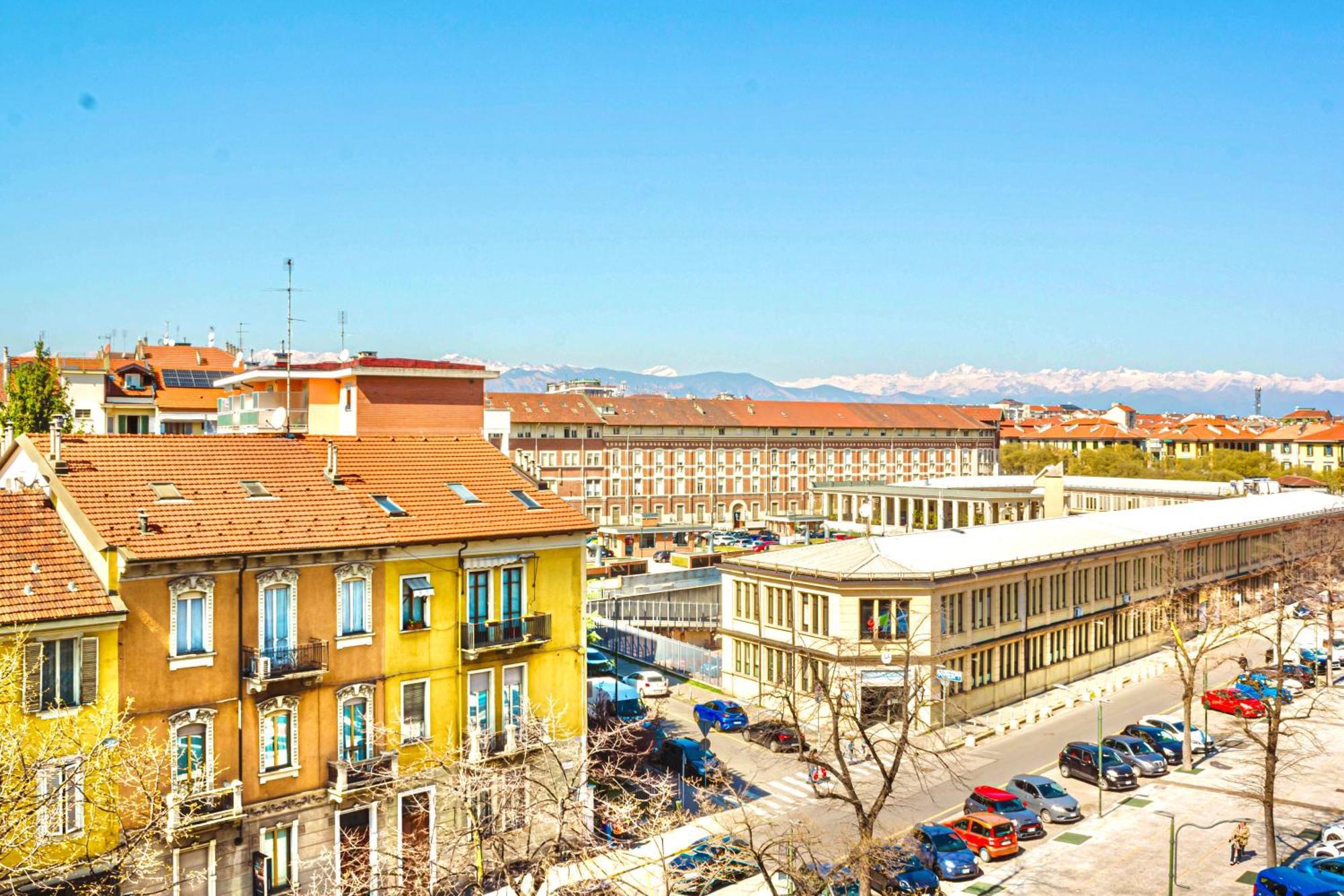-Politecnico- Appartamento Classy X5 Con Balconi, Vista E Parcheggio Gratuito Τορίνο Εξωτερικό φωτογραφία
